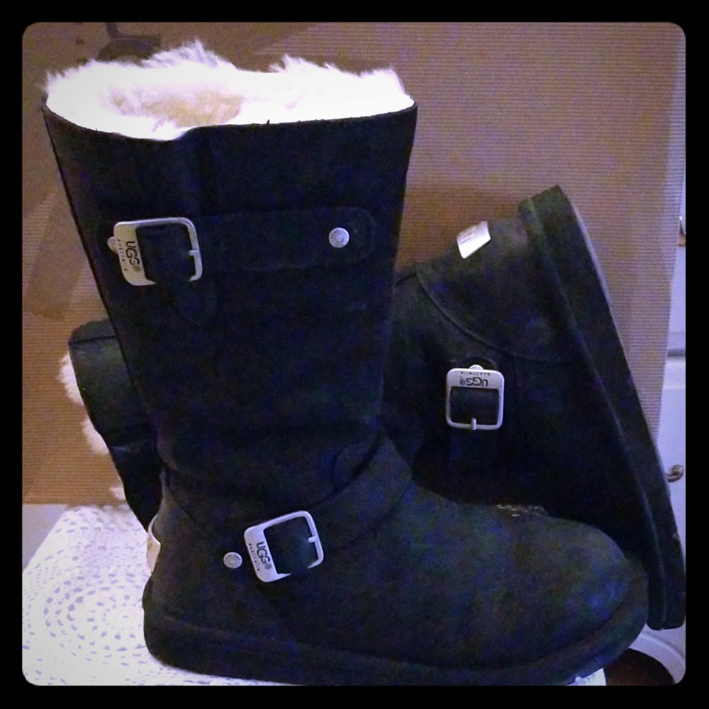 Womens Size 7 UGG Boots
